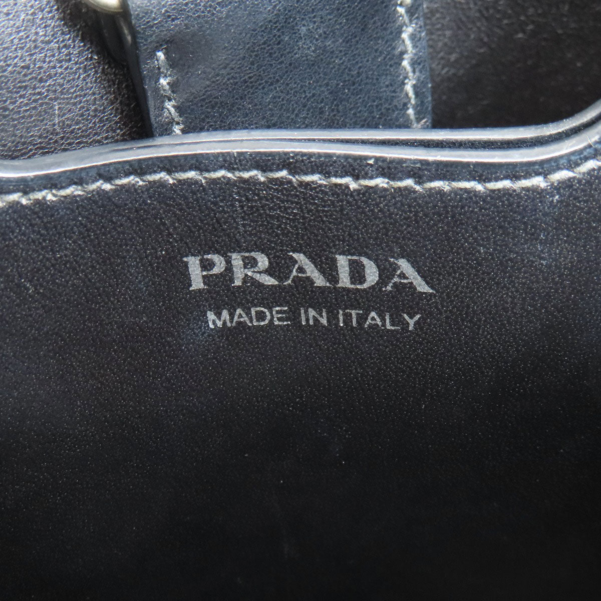 PRADA   Pin Badge Rabbit Lip 2WAY Handbag  Safiano LeatherLadies [Used]