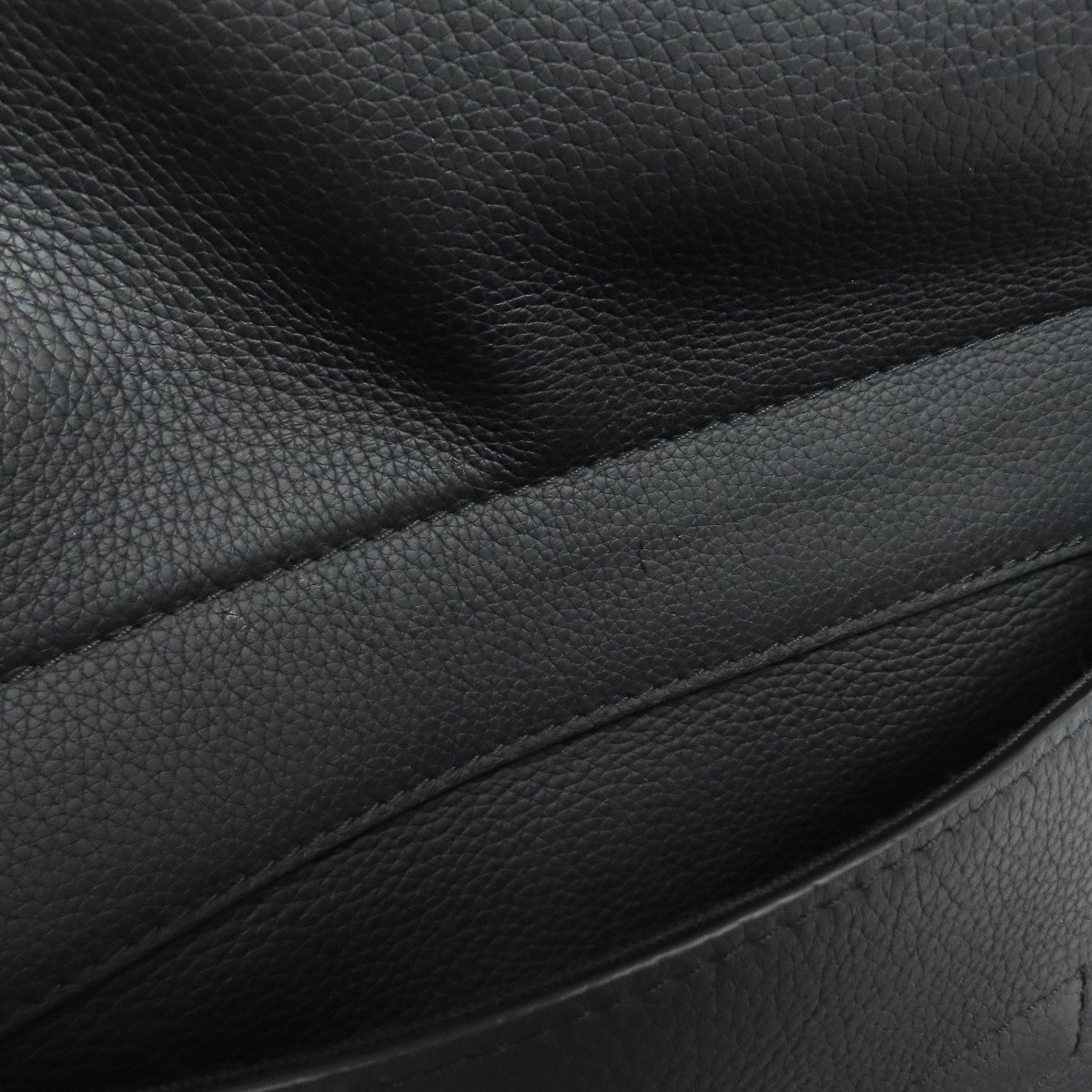 LOUIS VUITTON M22482 Fast Line Messenger Shoulder Bag Leather Ladies [Used]