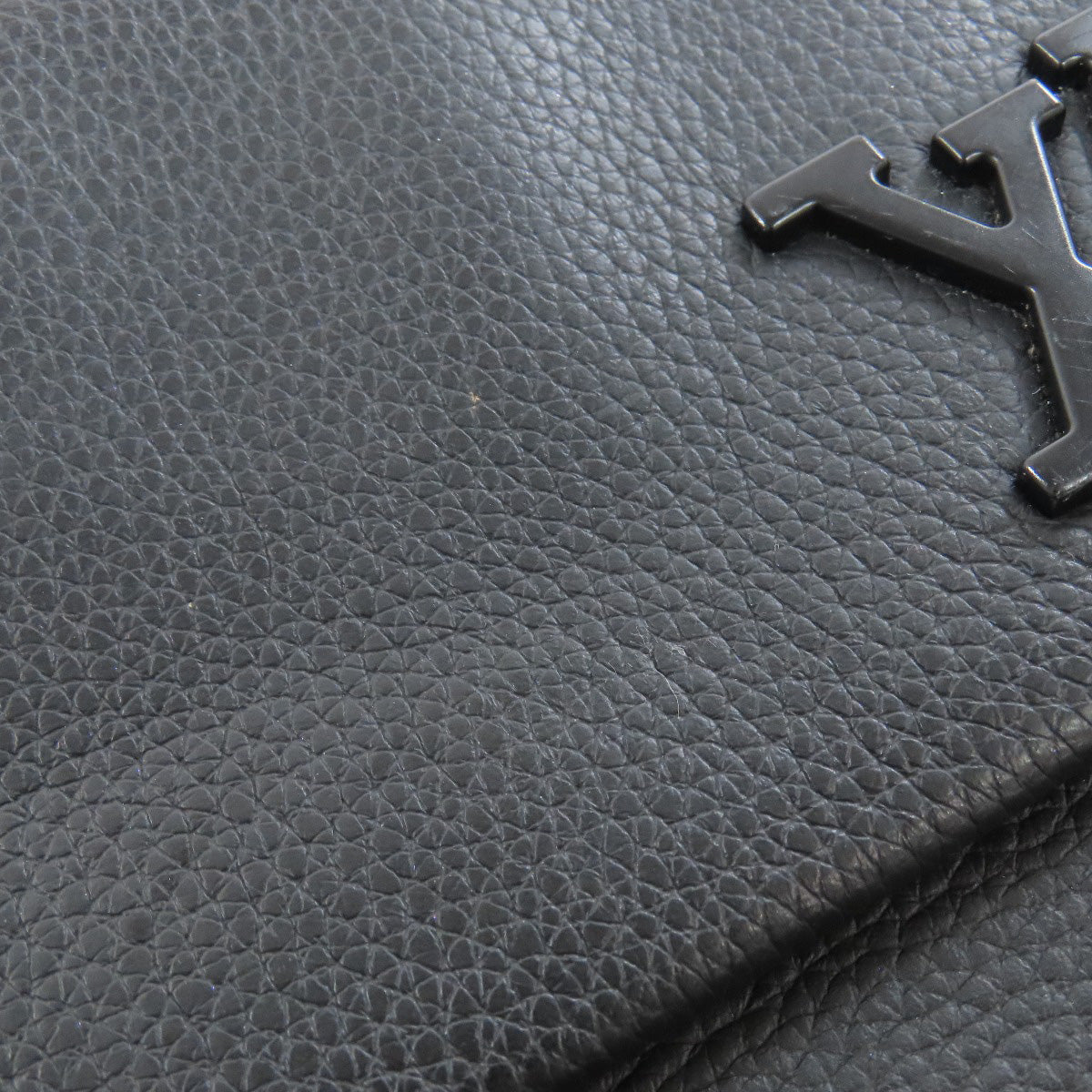 LOUIS VUITTON M22482 Fast Line Messenger Shoulder Bag Leather Ladies [Used]