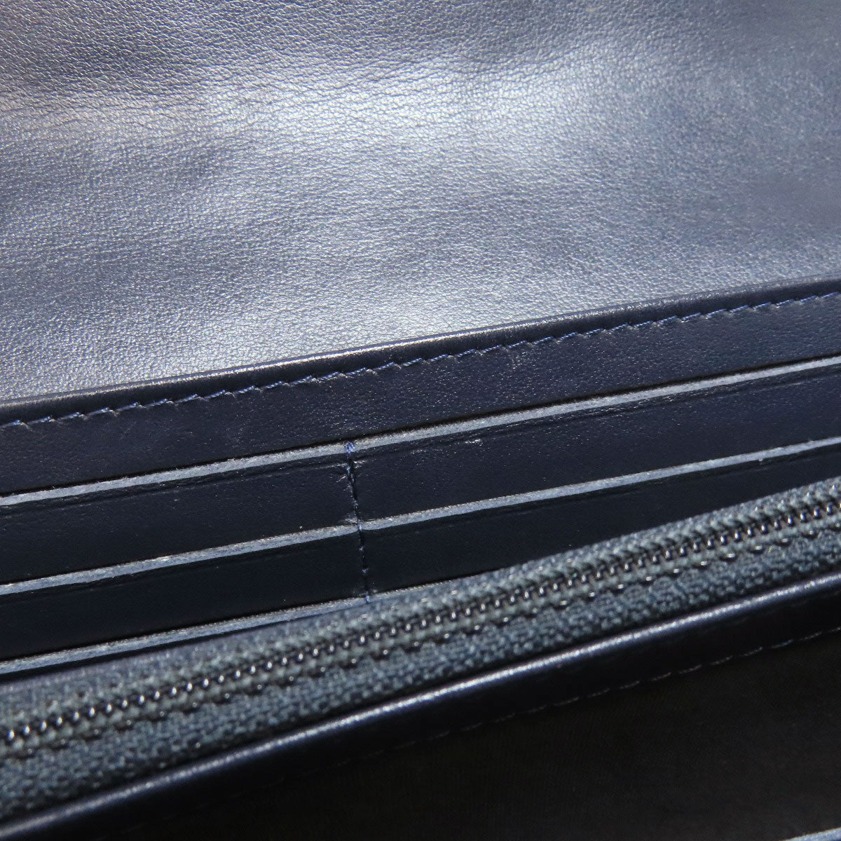 CHANEL Studs COCO Mark GoldHardware Long wallet (with coin pocket) Lambskin Ladies [Used]