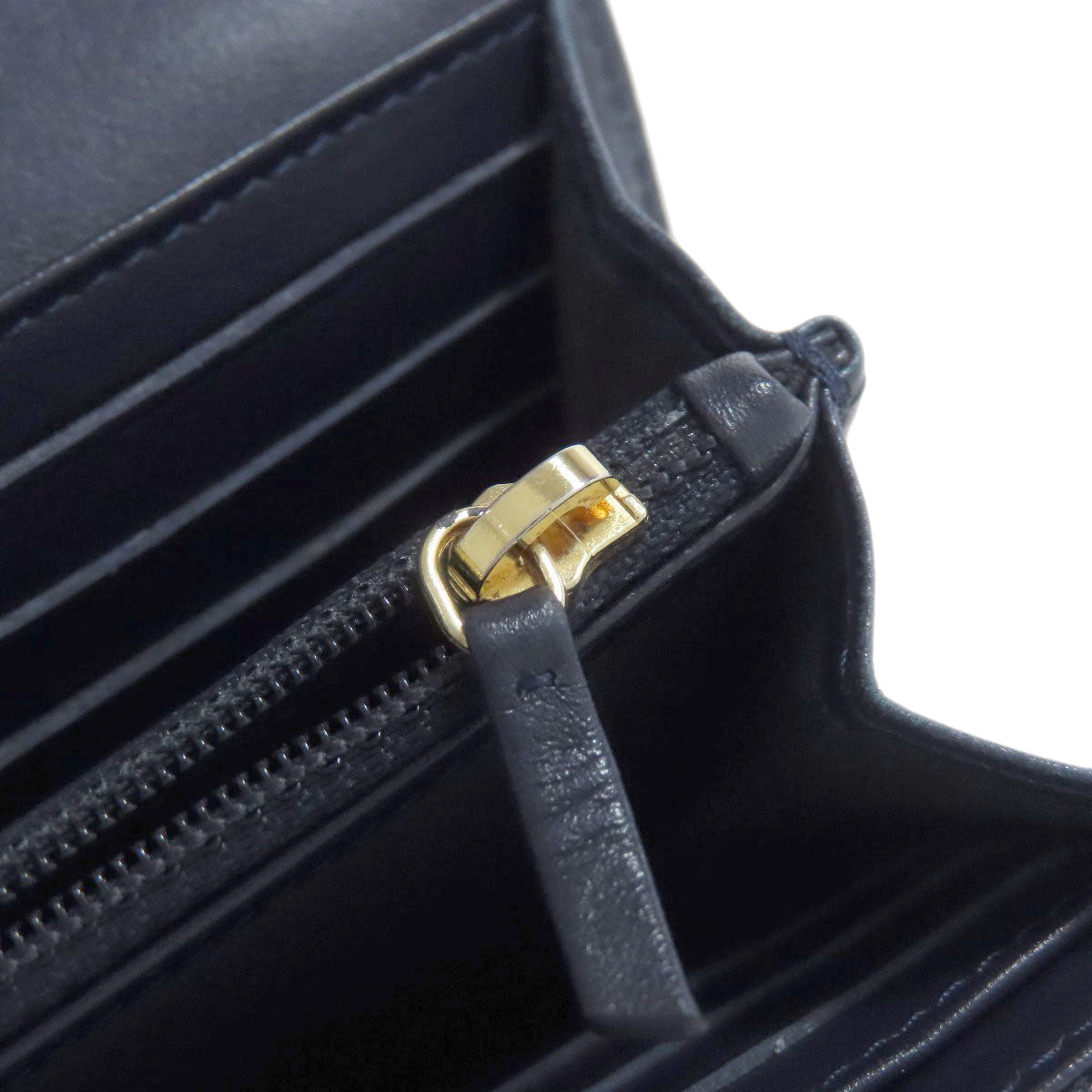 CHANEL Studs COCO Mark GoldHardware Long wallet (with coin pocket) Lambskin Ladies [Used]