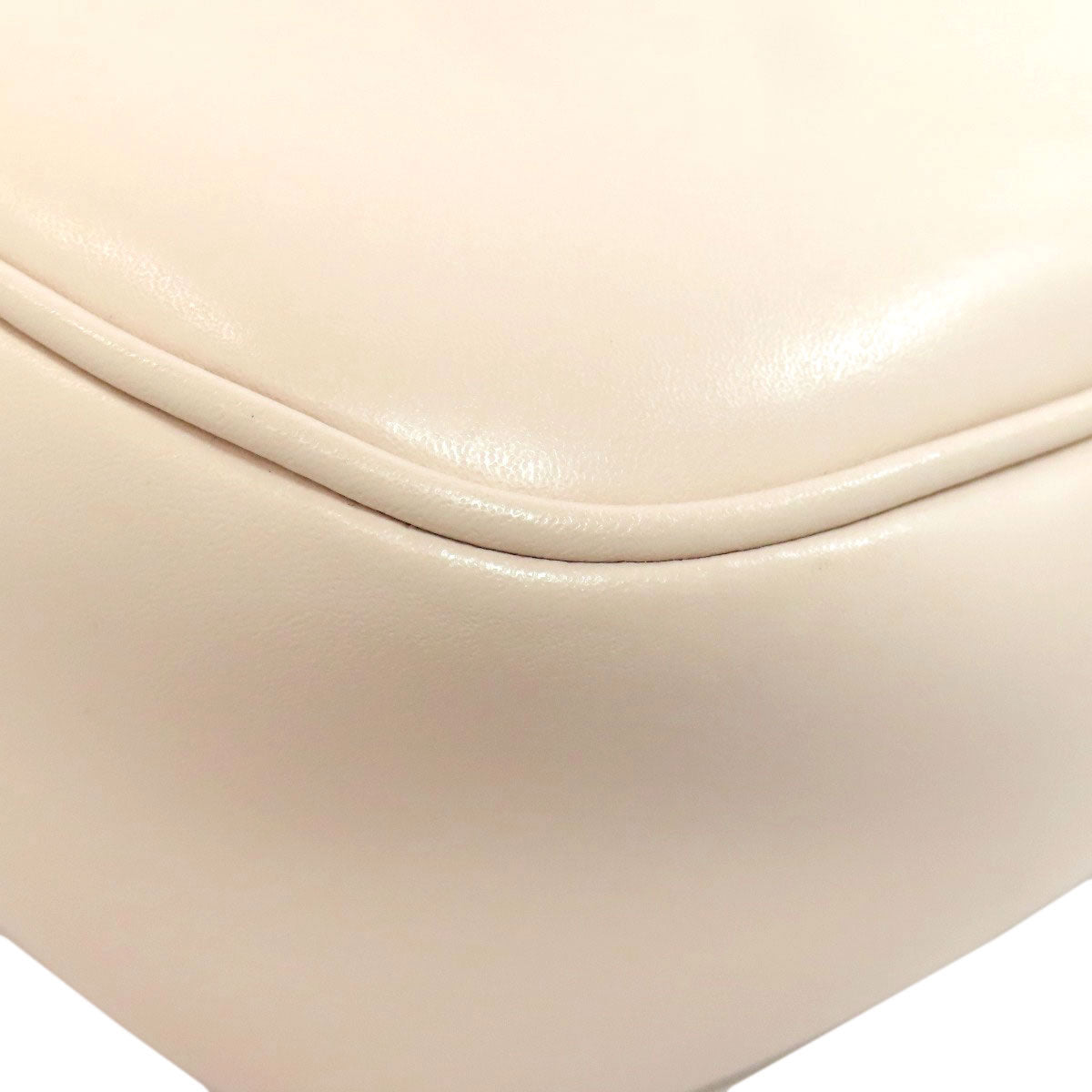 Salvatore Ferragamo Vara ribbon Shoulder Bag Leather Ladies [Used]