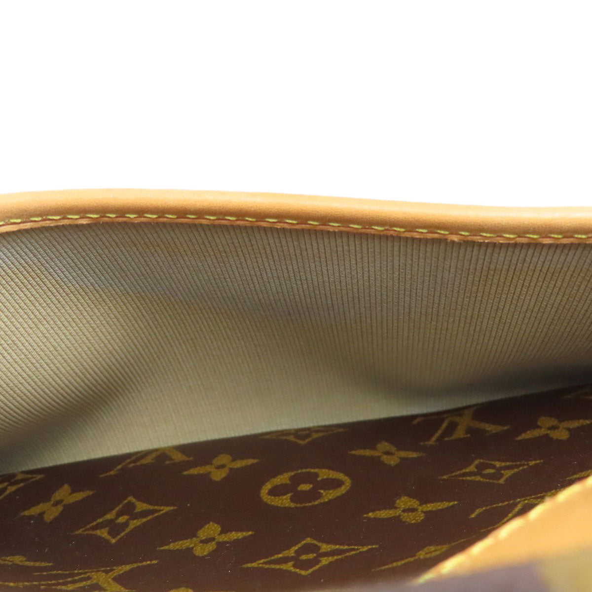 LOUIS VUITTON M42228 Trueville Handbag Monogram canvas Ladies [Used]