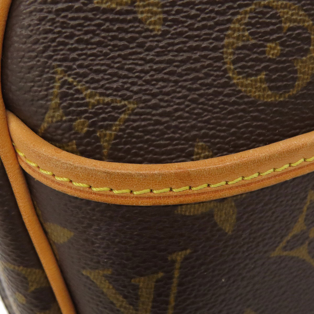 LOUIS VUITTON M42228 Trueville Handbag Monogram canvas Ladies [Used]