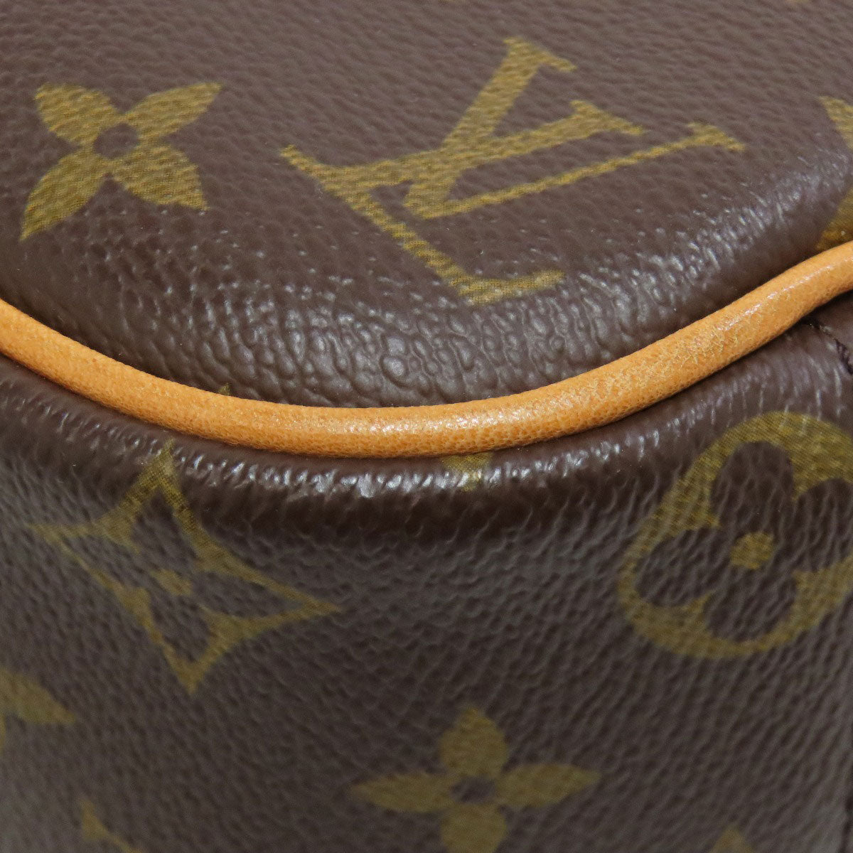 LOUIS VUITTON M42228 Trueville Handbag Monogram canvas Ladies [Used]