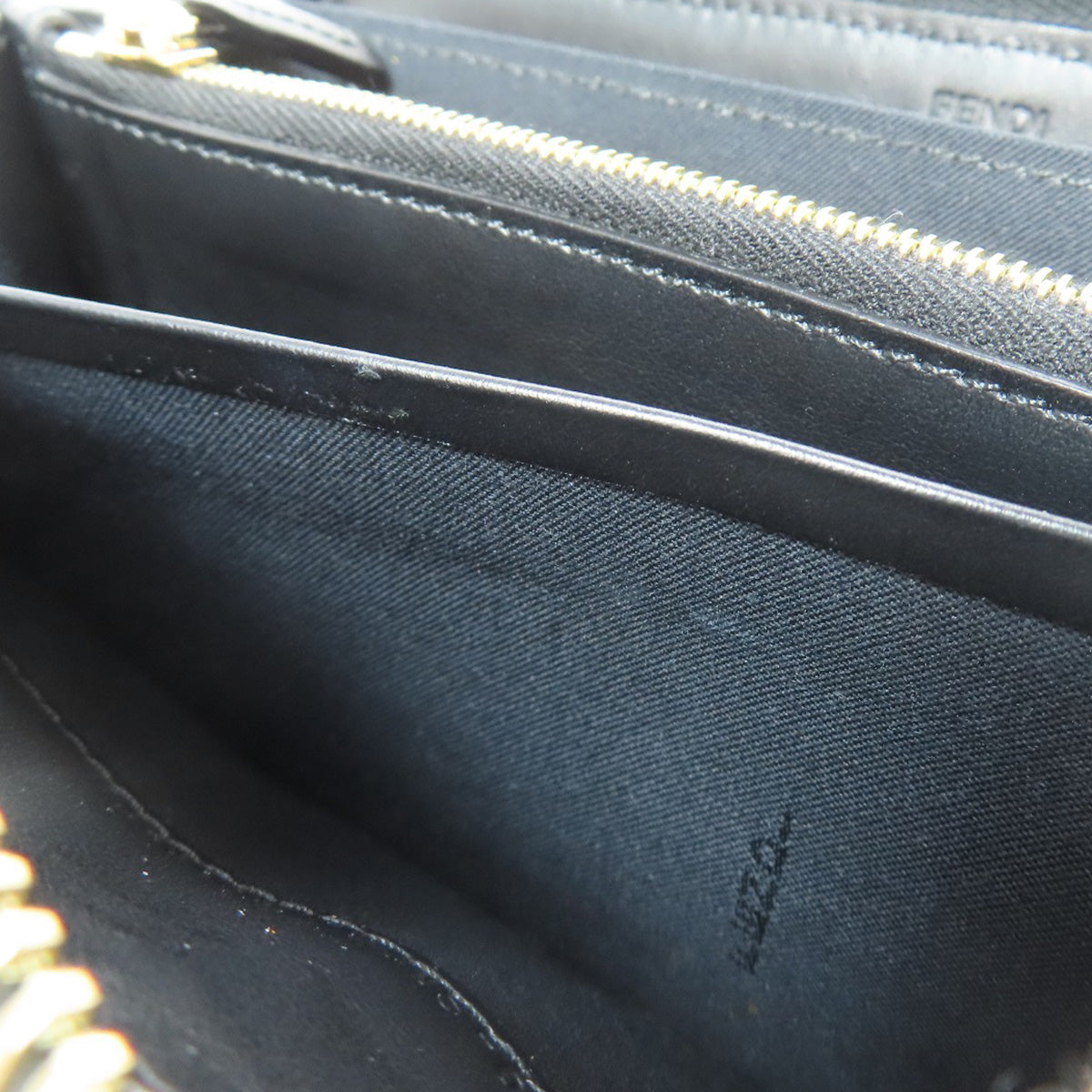 FENDI Zip Around Long wallet (with coin pocket) Leather Ladies [Used]