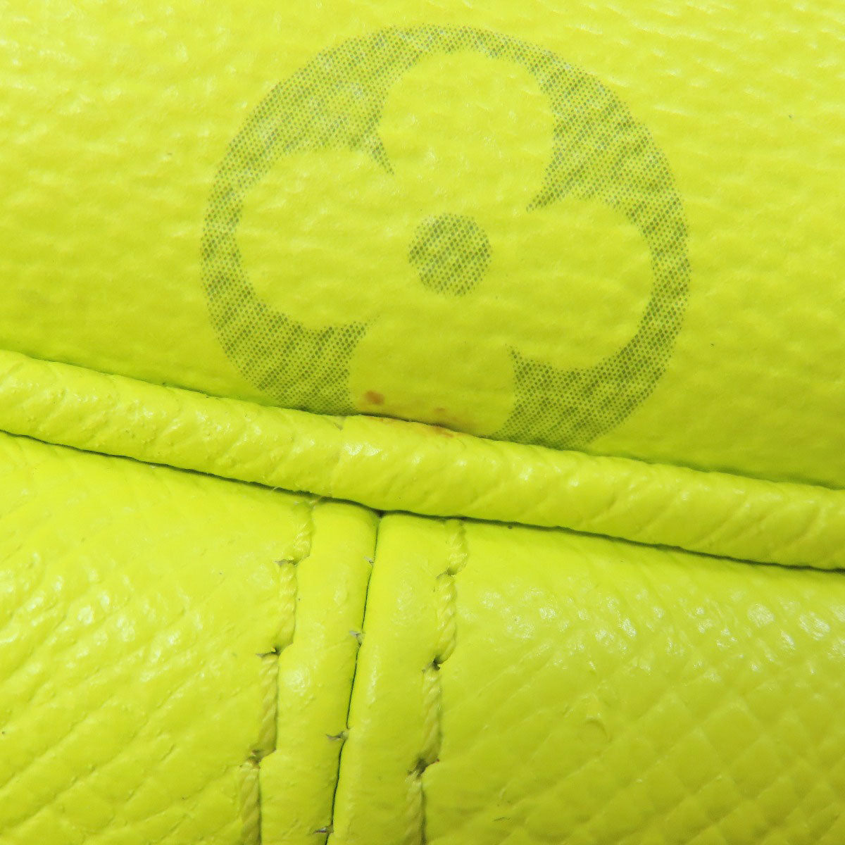 LOUIS VUITTON M30251 Bum bag outdoor body bag Taigalama Ladies [Used]