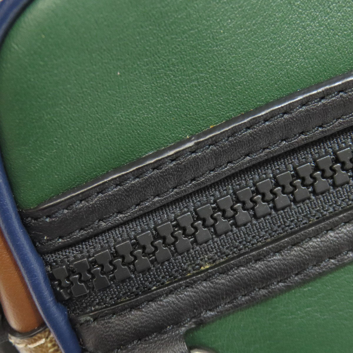 COACH C0821 Mickey collaboration Shoulder Bag Leather PVCLadies [Used]