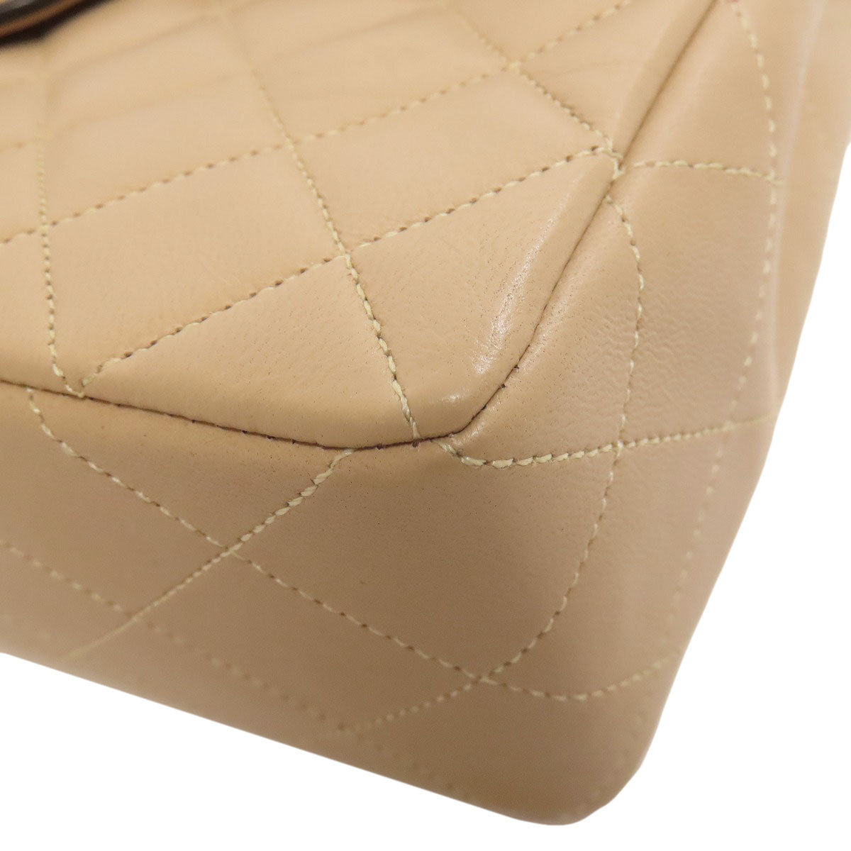 CHANEL ChainShoulder Matelasse GoldHardware Shoulder Bag Lambskin Ladies [Used]
