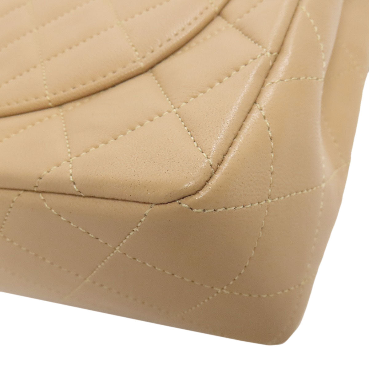 CHANEL ChainShoulder Matelasse GoldHardware Shoulder Bag Lambskin Ladies [Used]