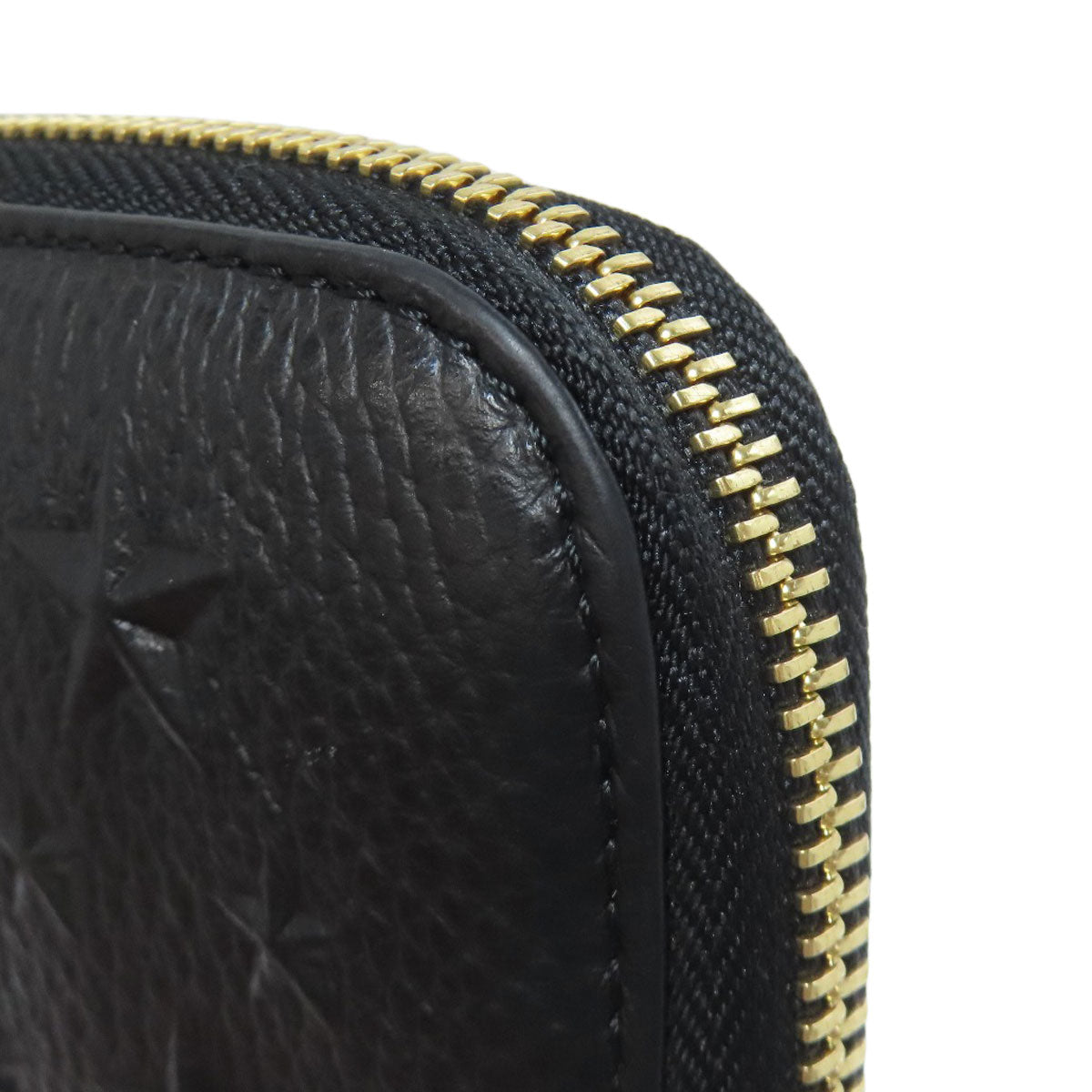 Jimmy Choo Embossing Long wallet (with coin pocket) Calf Ladies [Used]