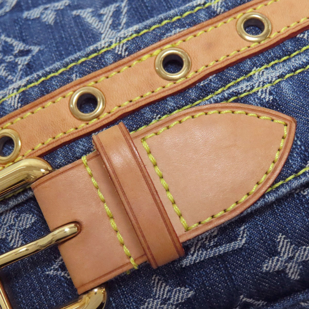 LOUIS VUITTON M95347 Bum bag Hip bag, waist bag Denim Ladies [Used]