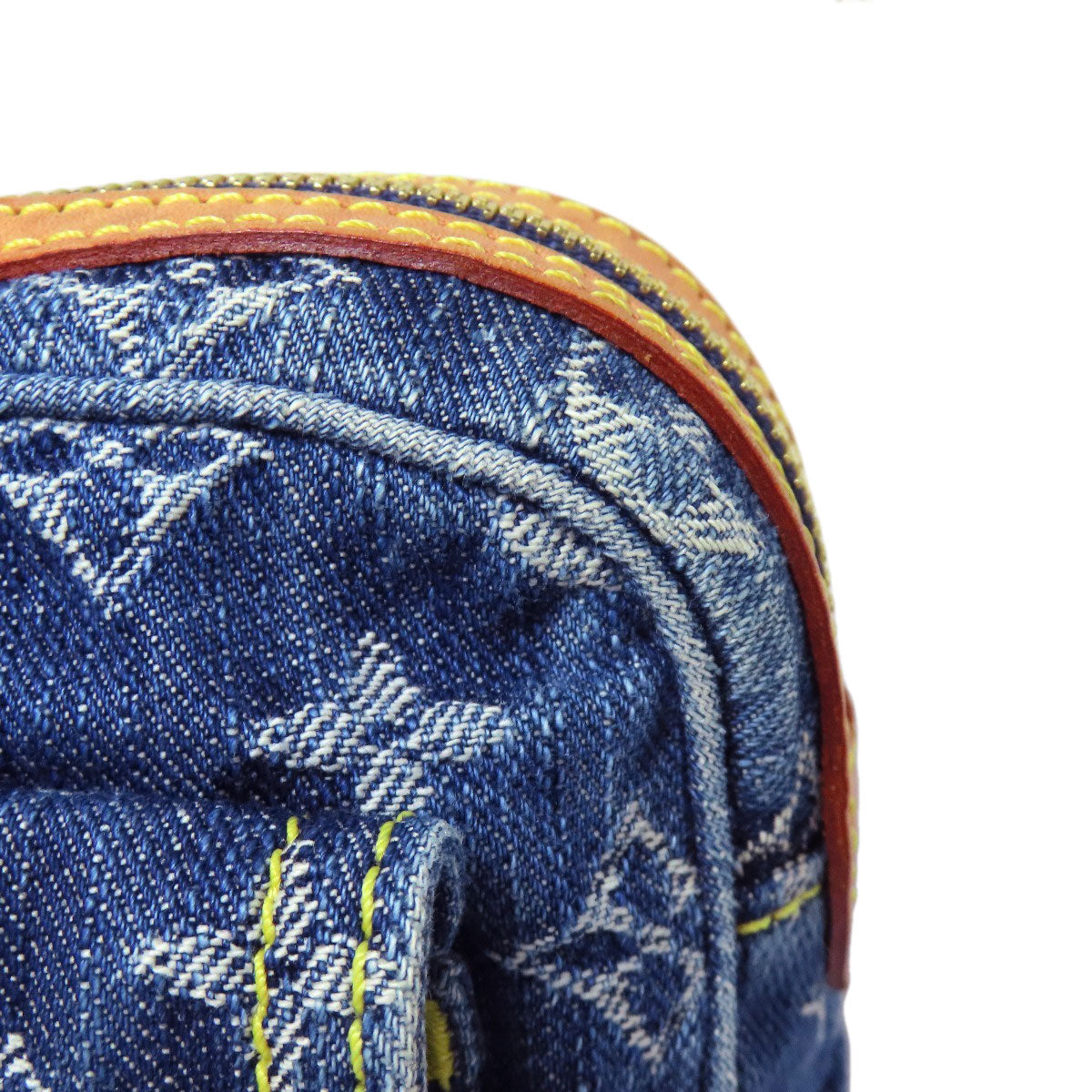 LOUIS VUITTON M95347 Bum bag Hip bag, waist bag Denim Ladies [Used]