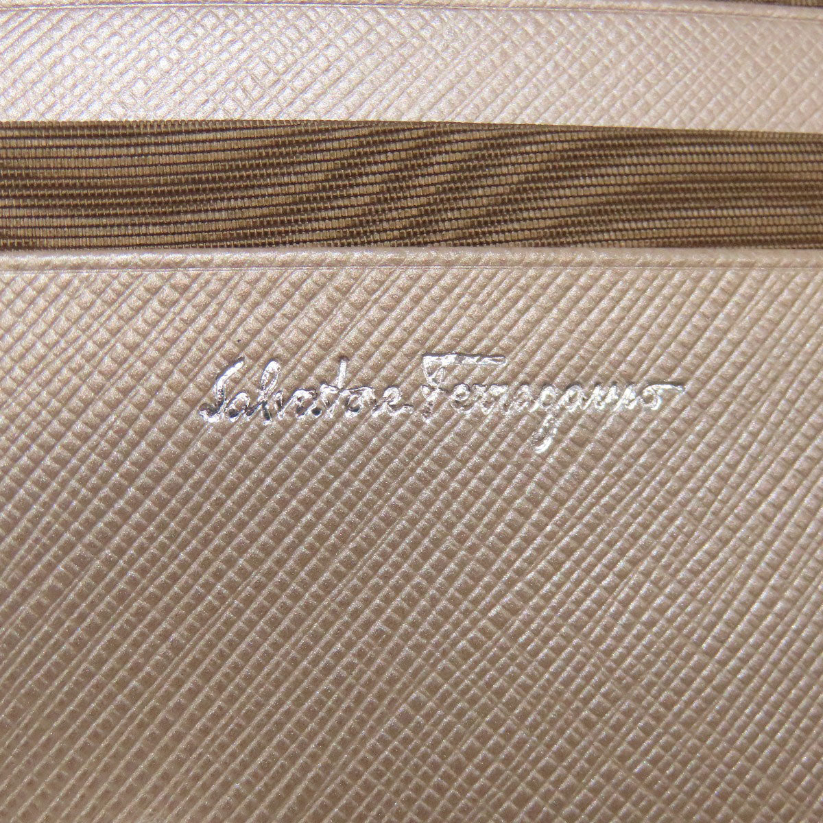 Salvatore Ferragamo GanciniHardware Bifold Wallet with Coin Pocket PVC Ladies [Used]