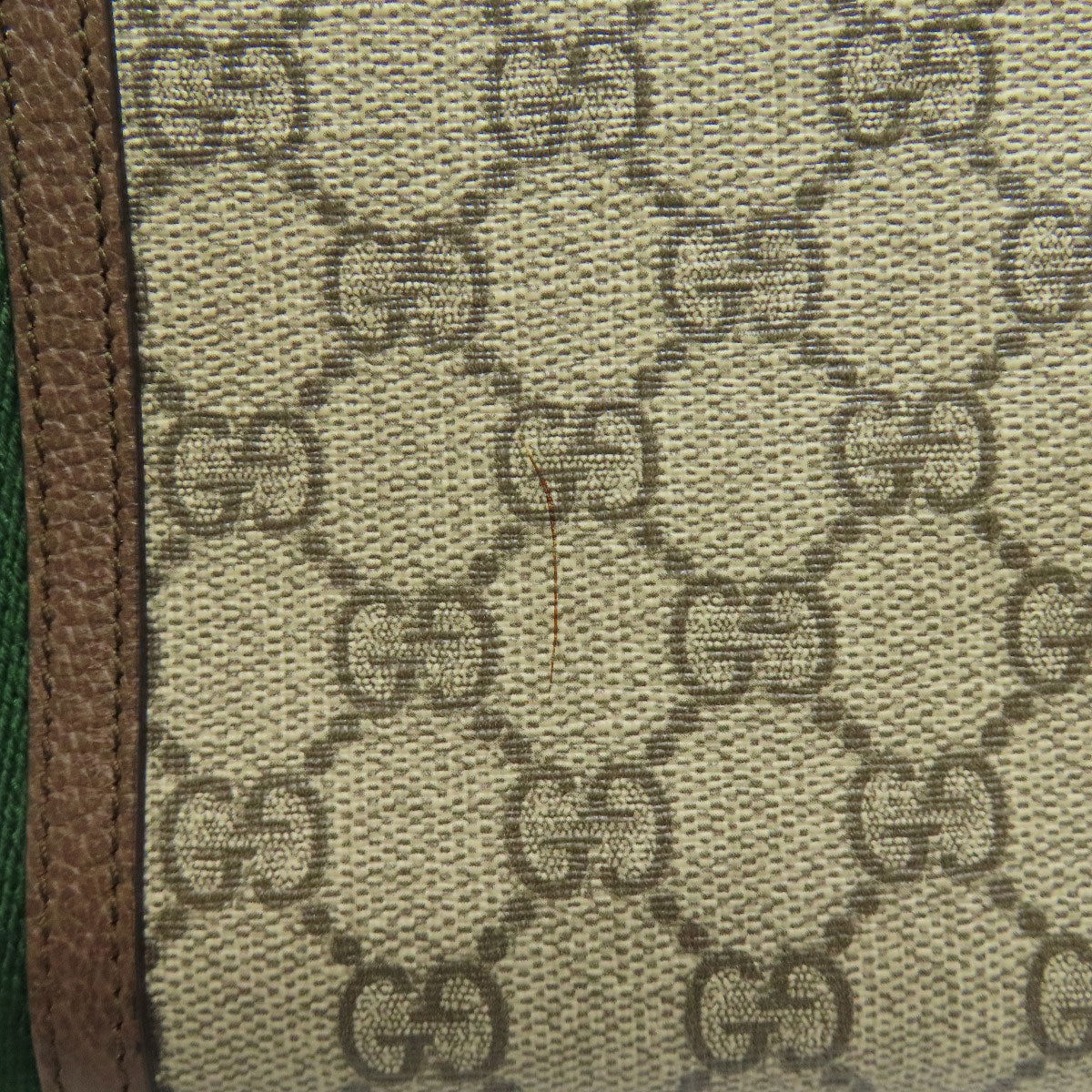 GUCCI 598234 Off-White Medium Pouch in GG Supreme Clutch bag PVC Ladies [Used]