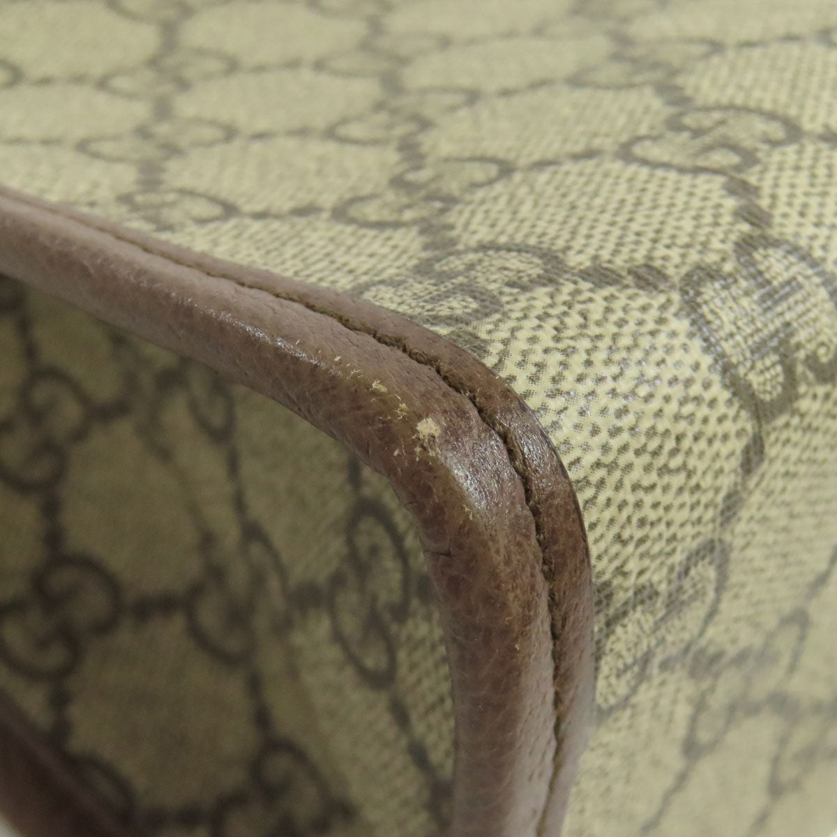 GUCCI 598234 Off-White Medium Pouch in GG Supreme Clutch bag PVC Ladies [Used]