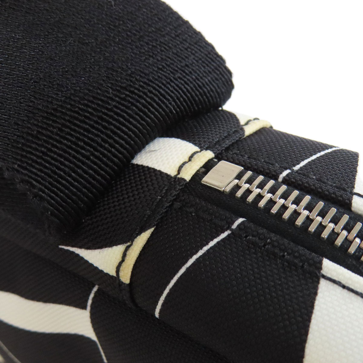 VALENTINO logo Shoulder Bag Canvas Ladies [Used]