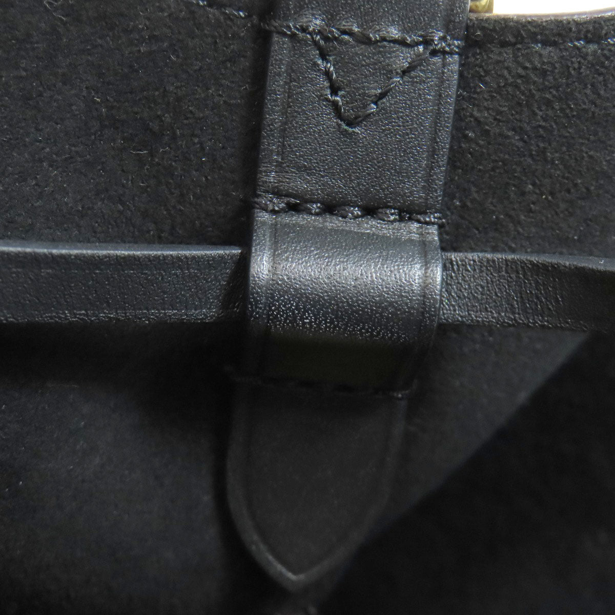 LOUIS VUITTON M44020 Neonoe Shoulder Bag Monogram canvas Ladies [Used]