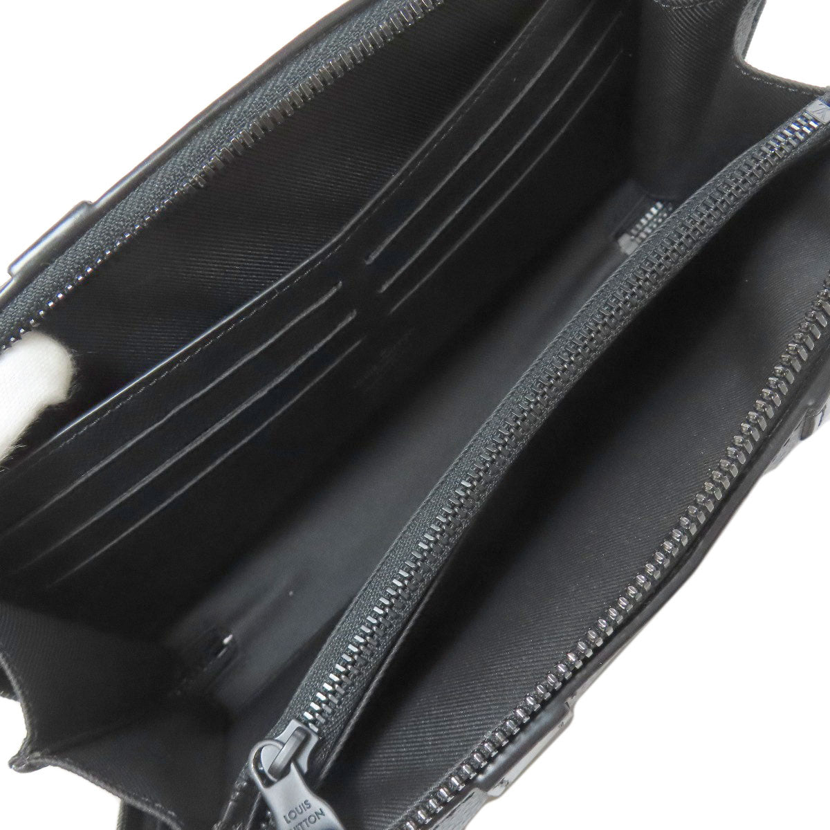 LOUIS VUITTON M69838 soft trunk wallet Long wallet (with coin pocket) Monogram Eclipse mens [Used]