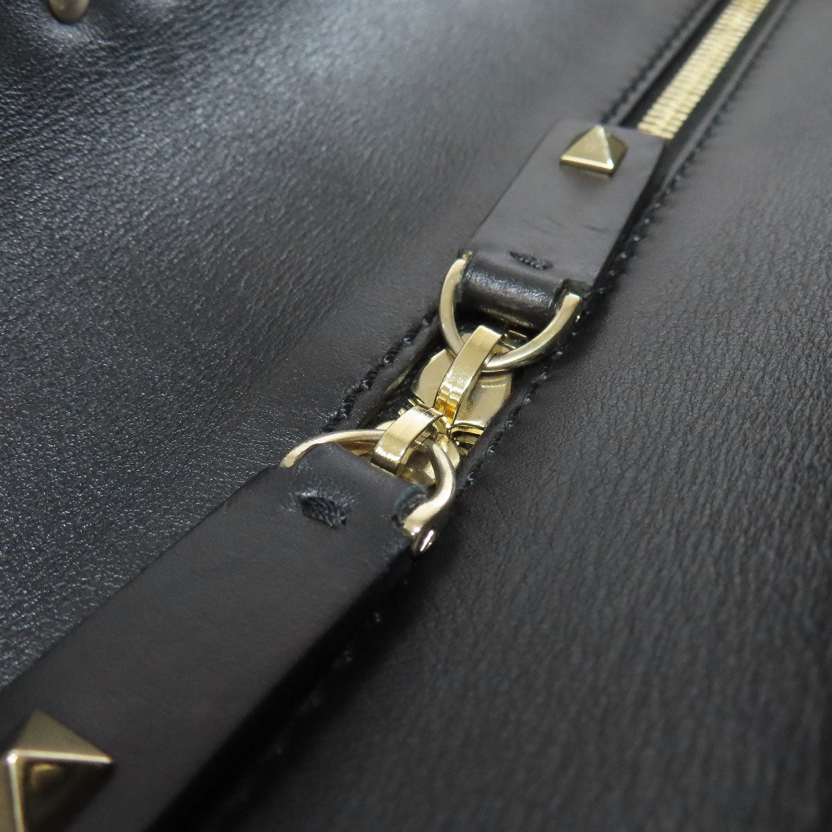 VALENTINO Rock studs Tote Bag Leather Ladies [Used]