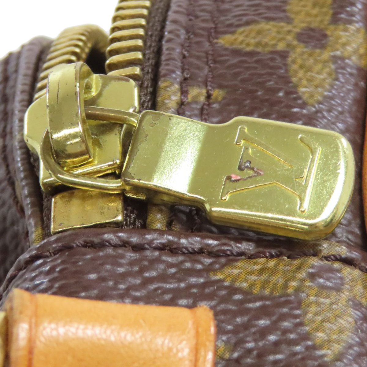 LOUIS VUITTON M45236 Amazon Shoulder Bag Monogram canvas Ladies [Used]