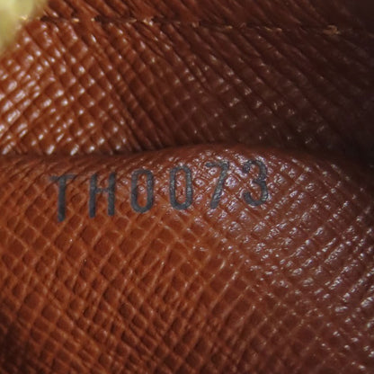 LOUIS VUITTON M45236 Amazon Shoulder Bag Monogram canvas Ladies [Used]