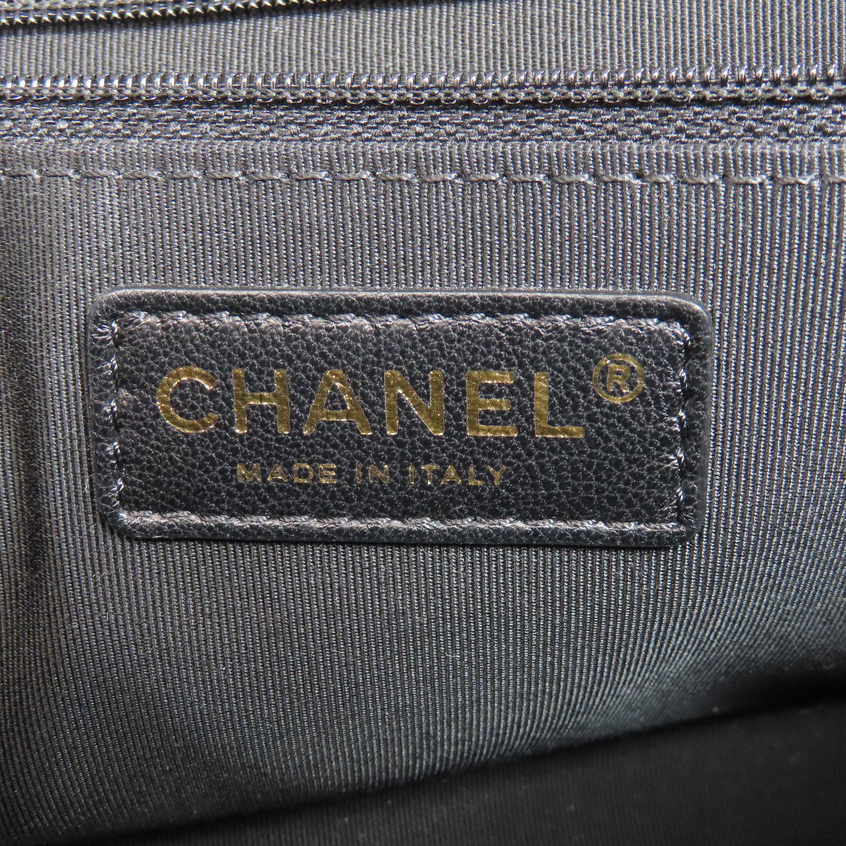 CHANEL ChainShoulder Matelasse GoldHardware Shoulder Bag Calf Ladies [Used]