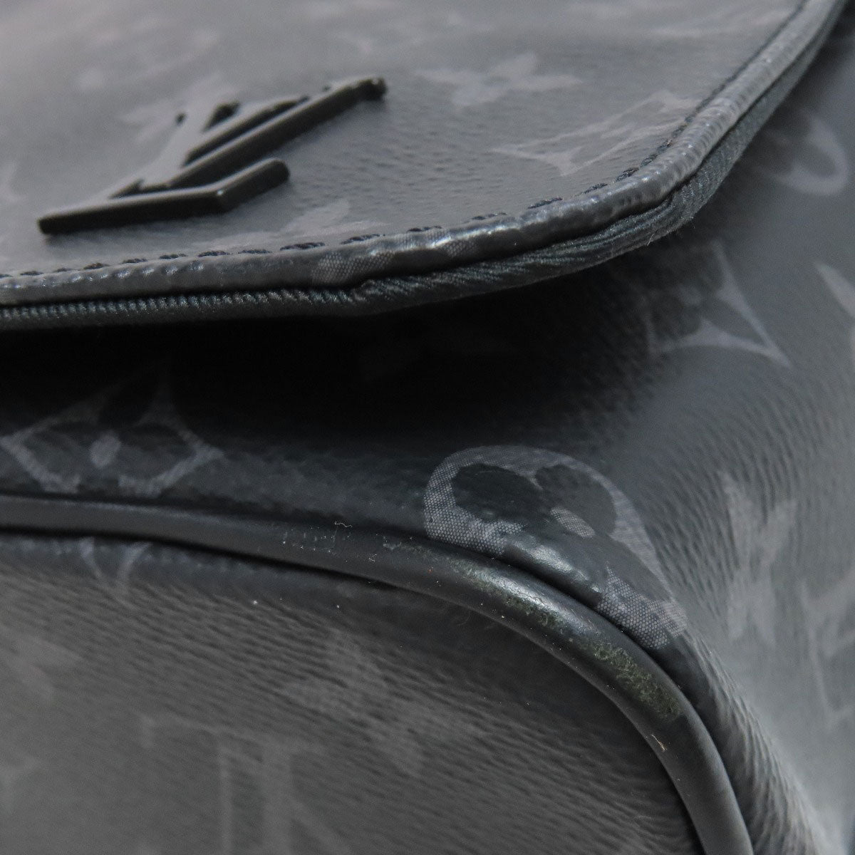 LOUIS VUITTON M44000 District PM Shoulder Bag Monogram Eclipse Ladies [Used]