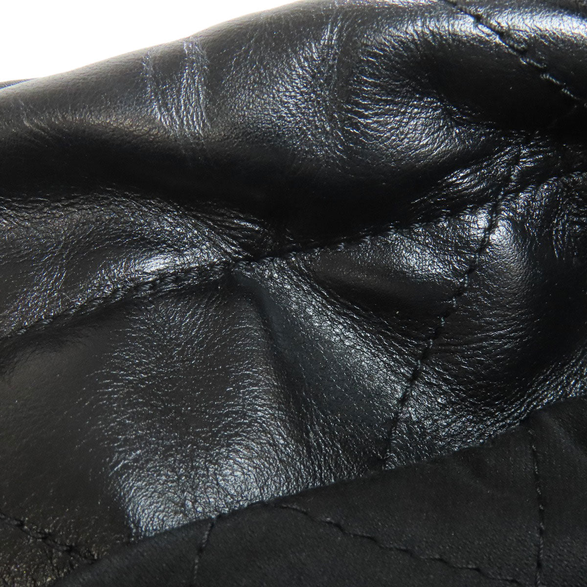 CHANEL Chanel 22 Gold Hardware Handbag Lambskin Ladies [Used]