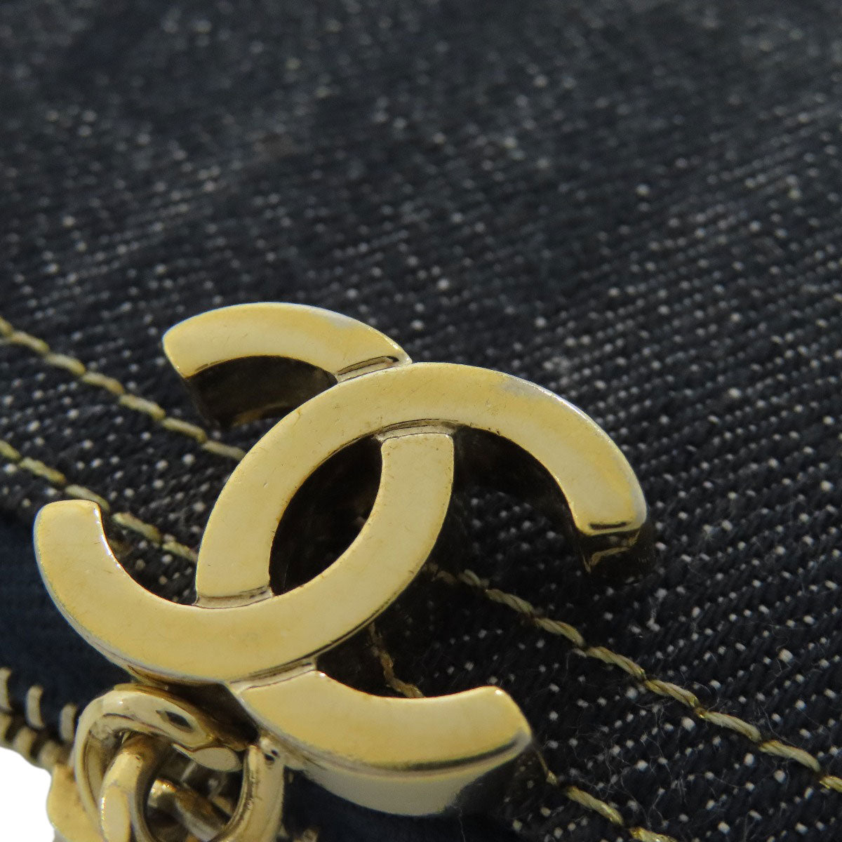 CHANEL COCO Mark Stitch GoldHardware coin purse Denim Ladies [Used]