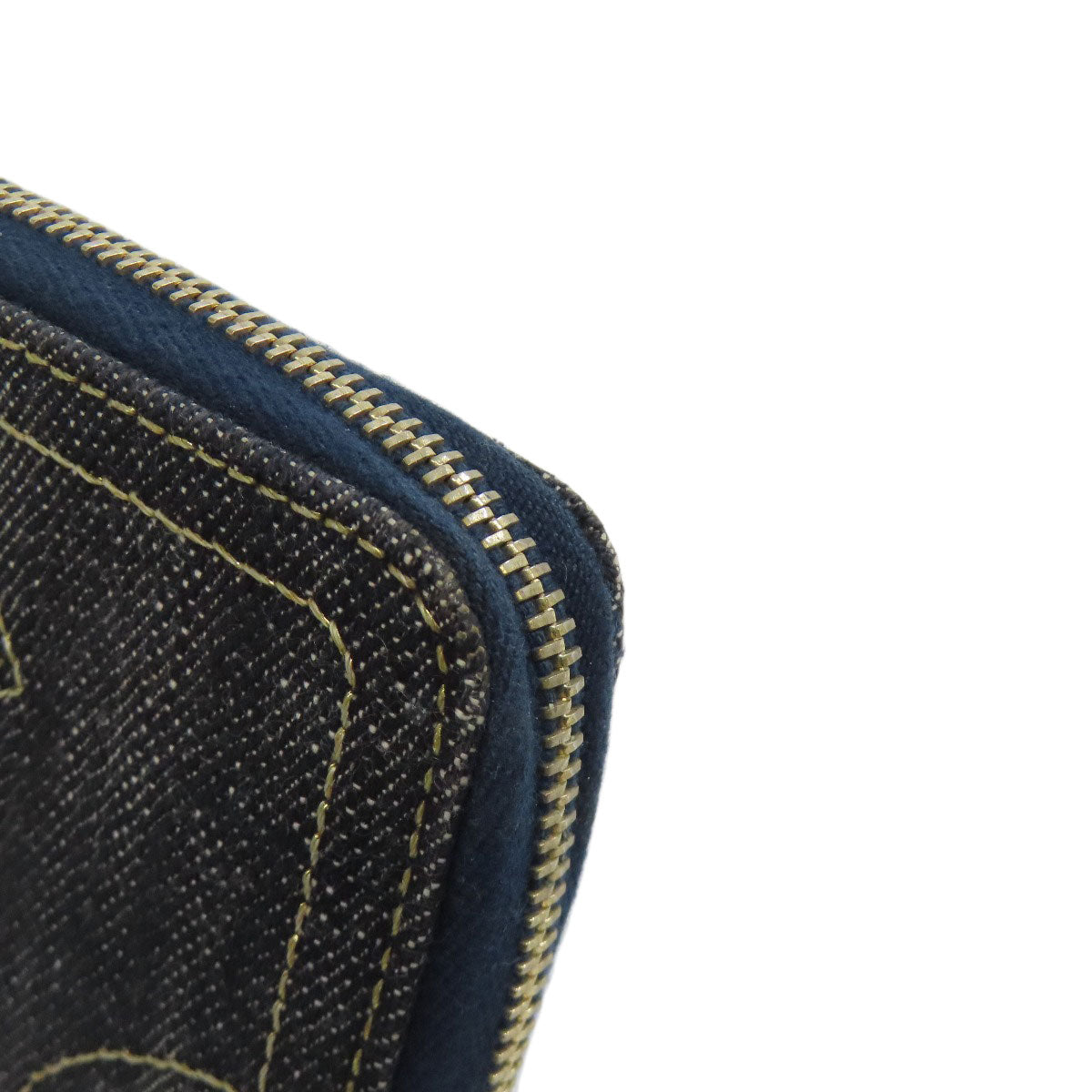 CHANEL COCO Mark Stitch GoldHardware coin purse Denim Ladies [Used]