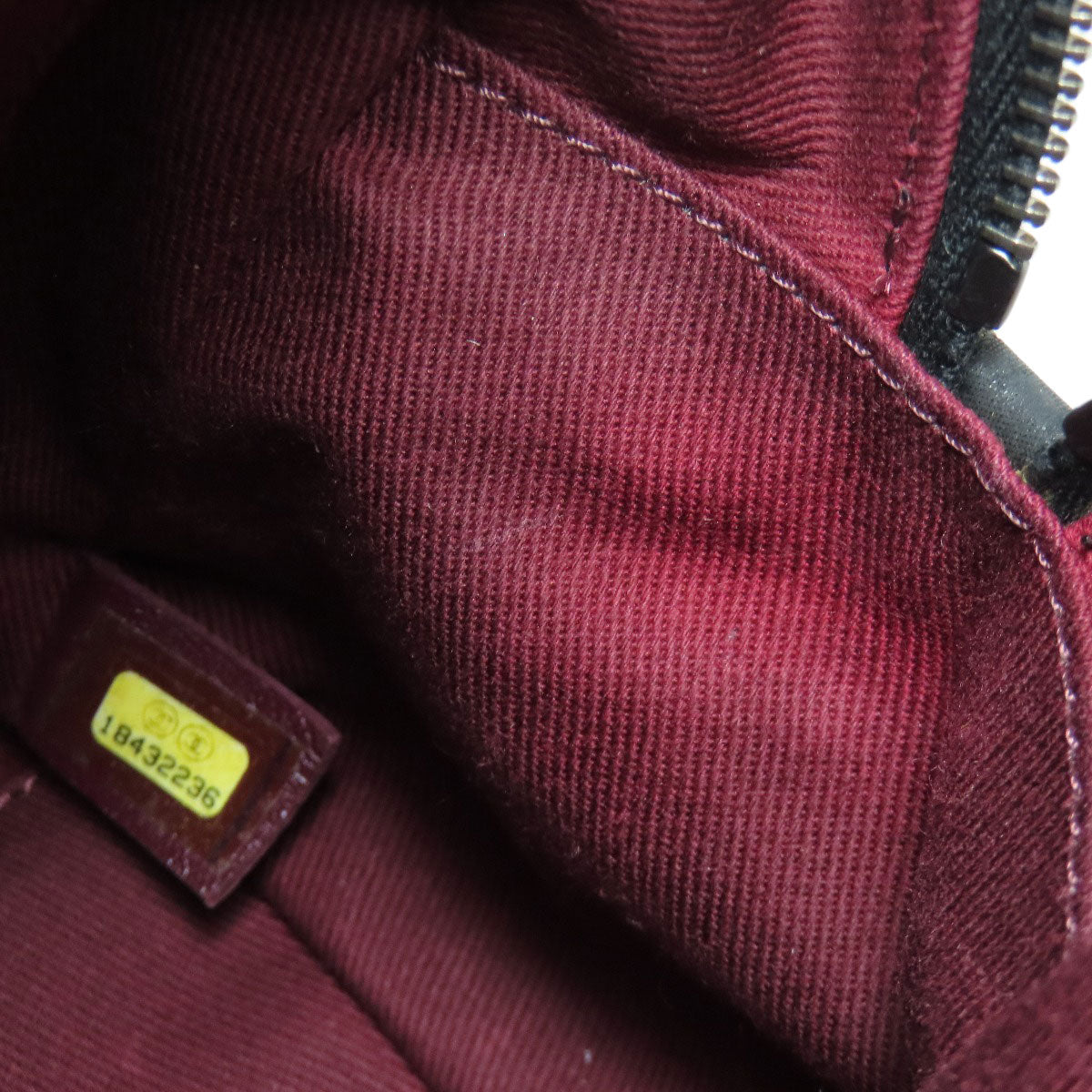 CHANEL ChainShoulder COCO Mark SilverHardware Handbag Calf Ladies [Used]