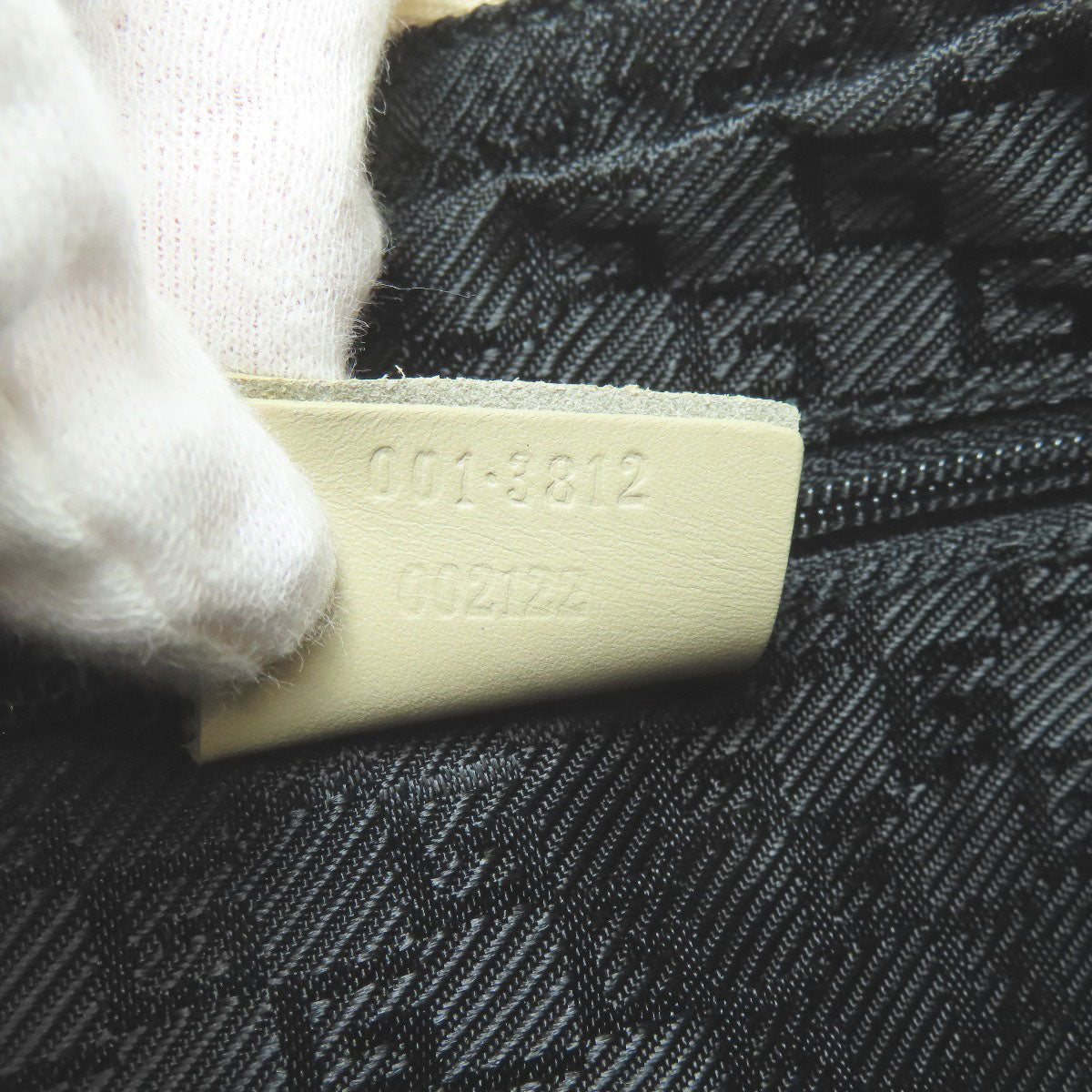 GUCCI 001・3312 one belt Shoulder Bag Leather Ladies [Used]