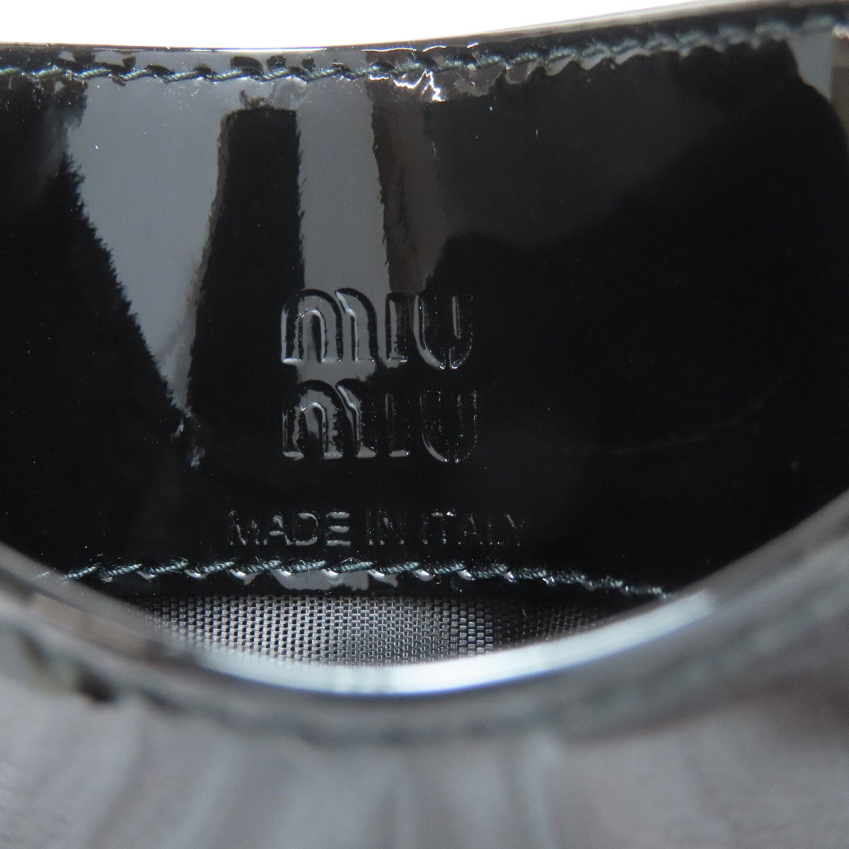 MIUMIU logo Card Case Leather Ladies [Used]