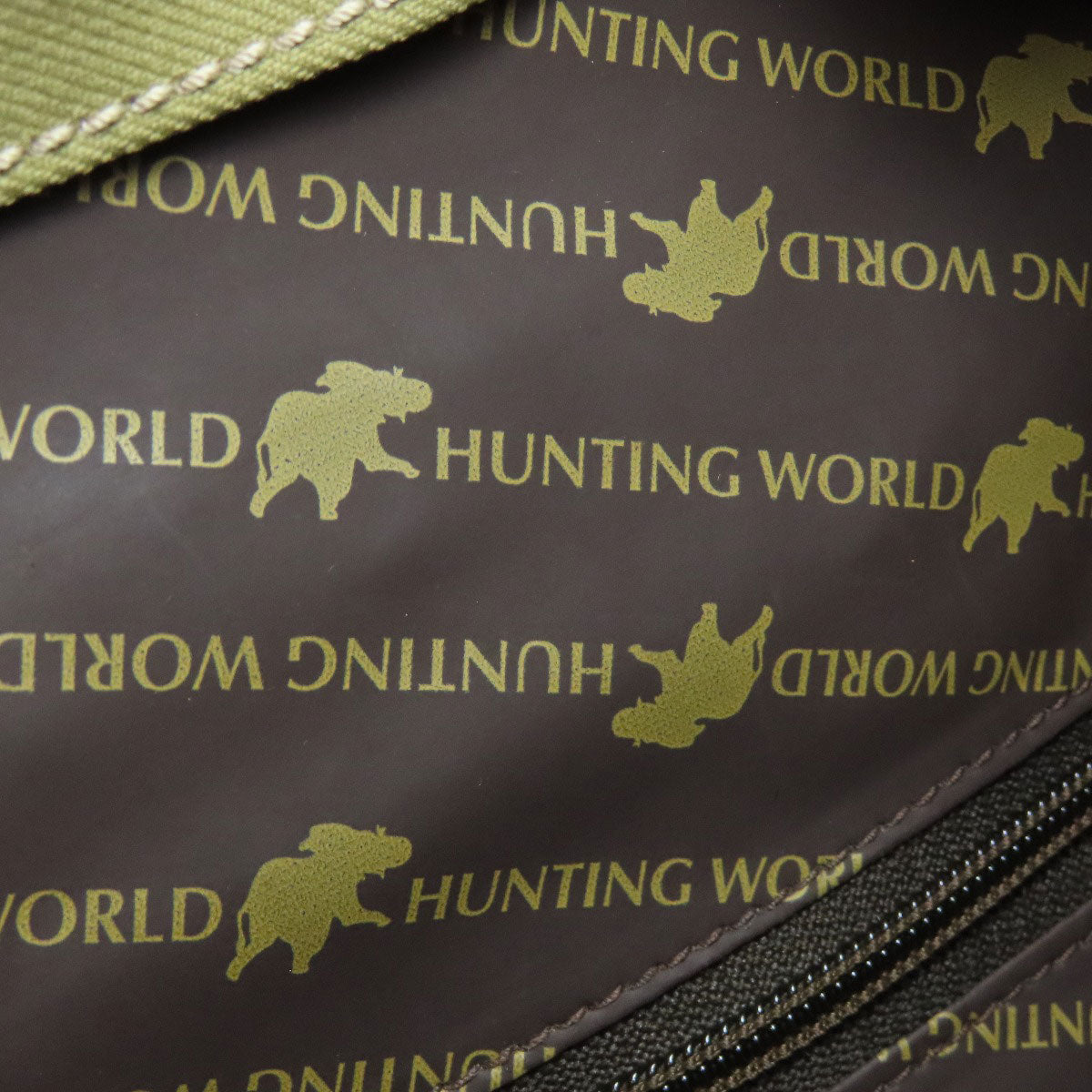 HUNTING WORLD logo Backpack Â· Daypack Canvas Ladies [Used]