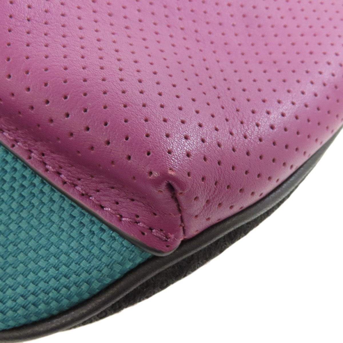 COACH 89907 logo body bag Leather Ladies [Used]