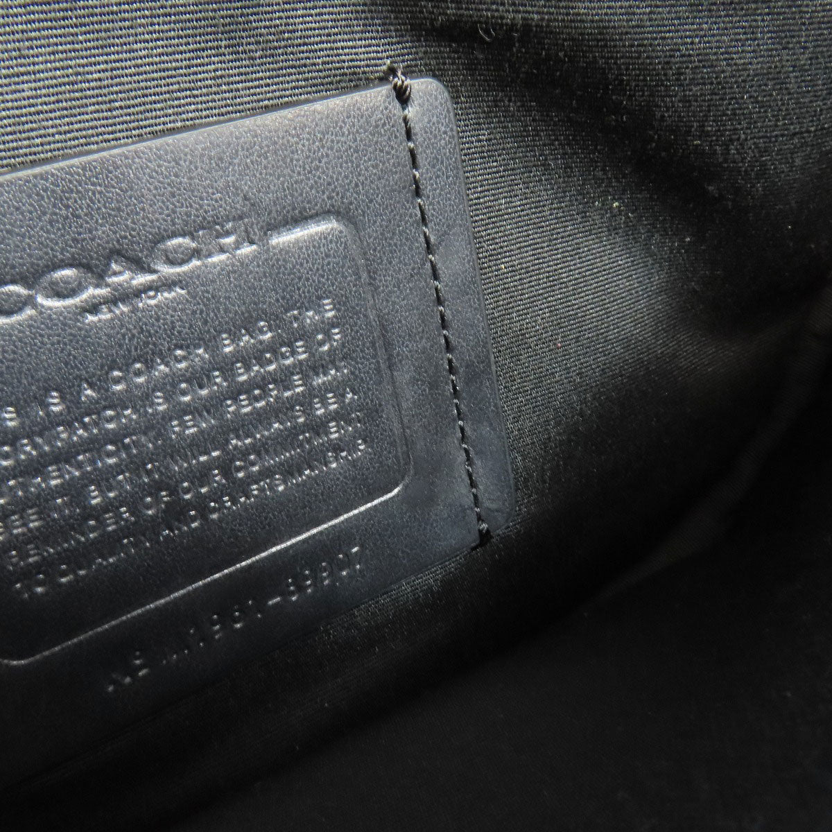 COACH 89907 logo body bag Leather Ladies [Used]