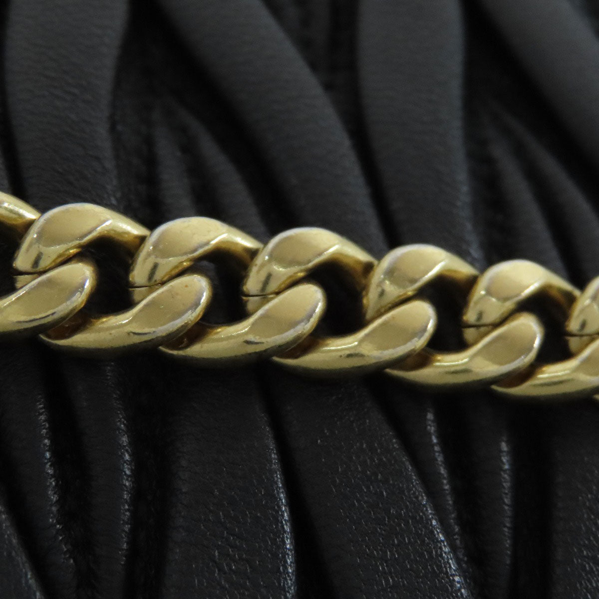 MIUMIU ChainShoulder Matelasse Shoulder Bag Calf Ladies [Used]