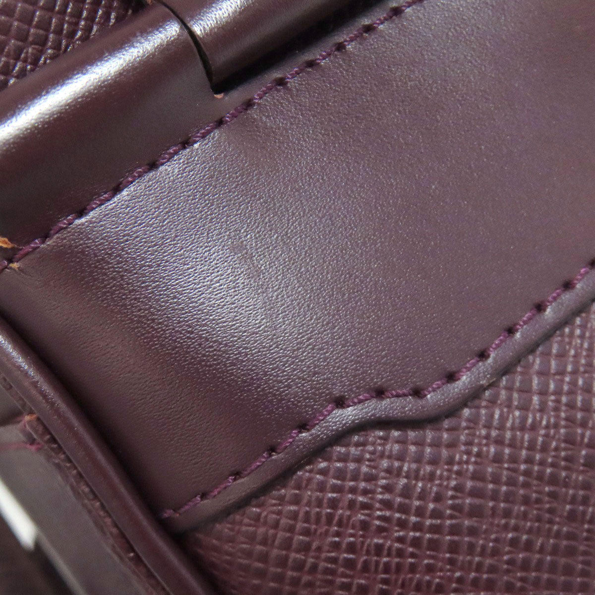 LOUIS VUITTON M30826 Yaranga Shoulder Bag Taiga Ladies [Used]