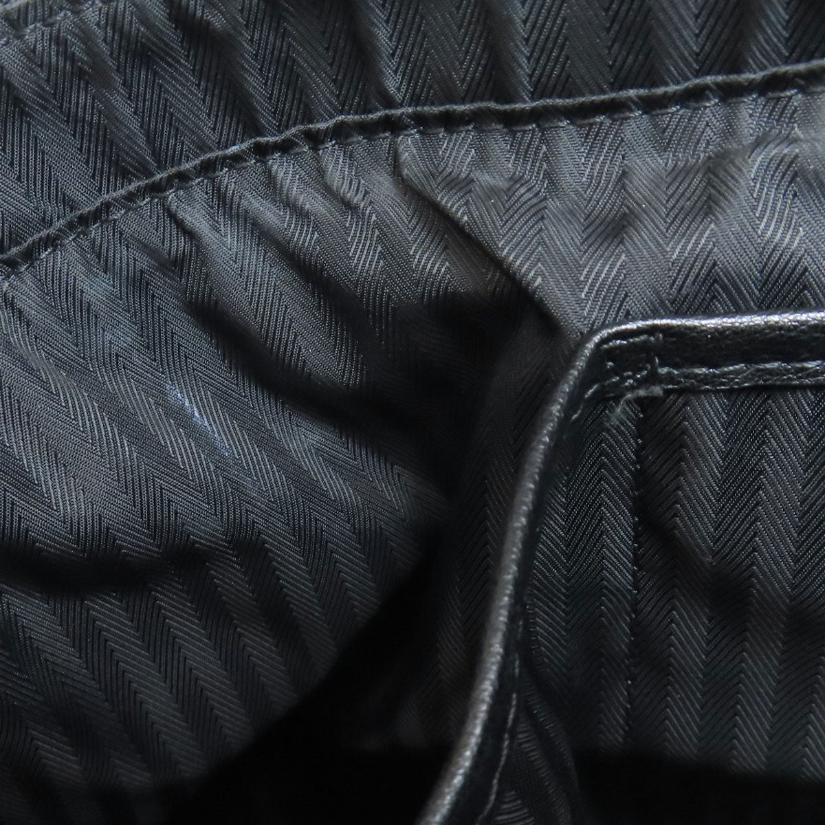 Dupont logo Shoulder Bag Leather Ladies [Used]