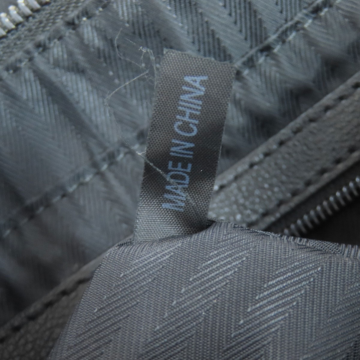 Dupont logo Shoulder Bag Leather Ladies [Used]