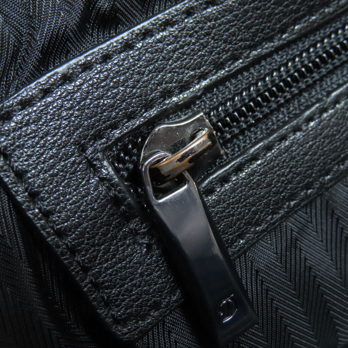 Dupont logo Shoulder Bag Leather Ladies [Used]