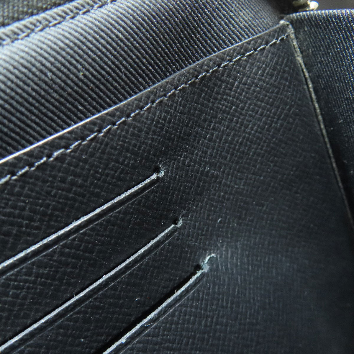 LOUIS VUITTON N60418 Alpha Wearable Wallet Long wallet (no coin pocket) Damier canvas mens [Used]