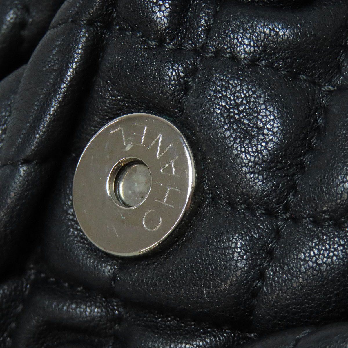 CHANEL ChainShoulder Matelasse SilverHardware Shoulder Bag Calf Ladies [Used]