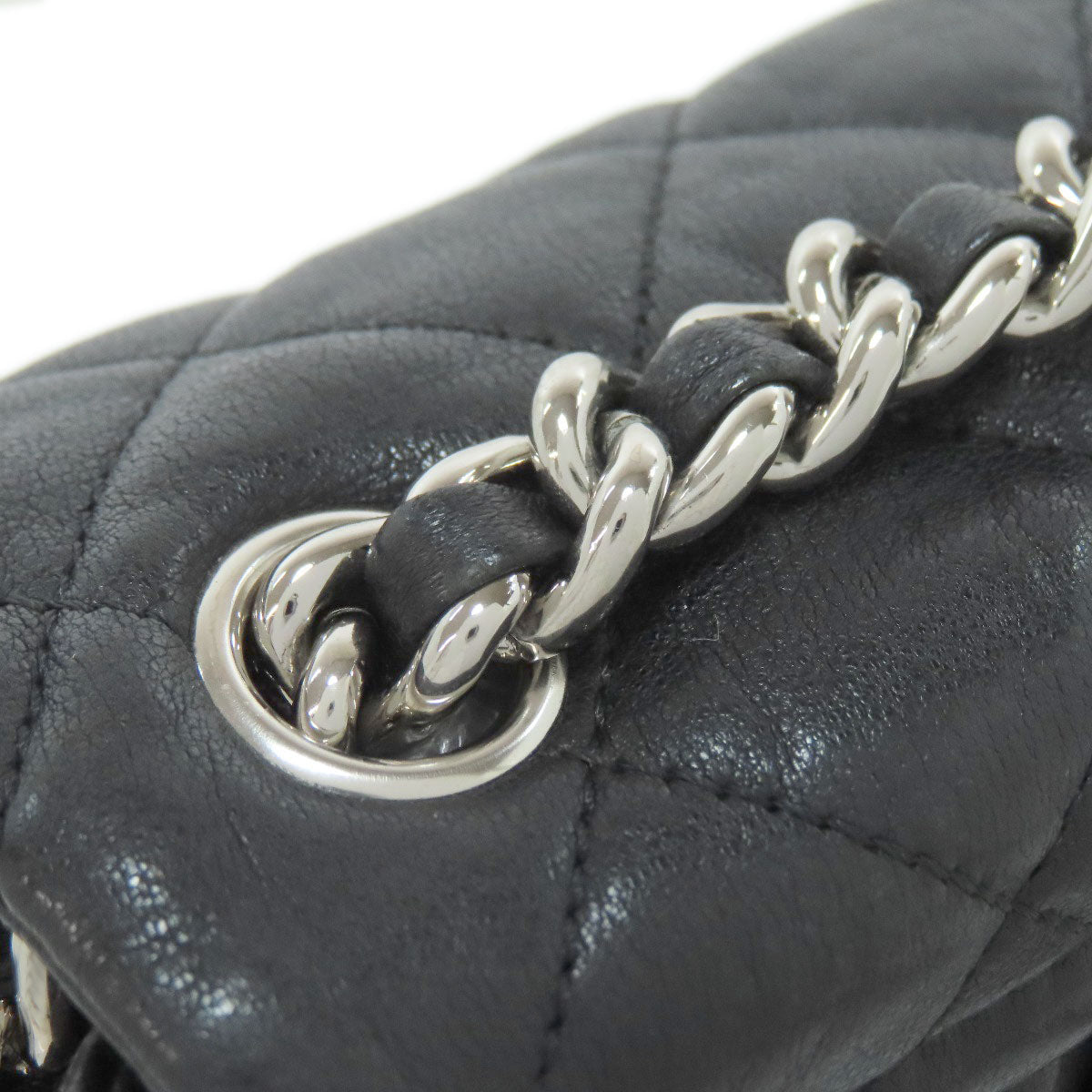 CHANEL ChainShoulder Matelasse SilverHardware Shoulder Bag Calf Ladies [Used]