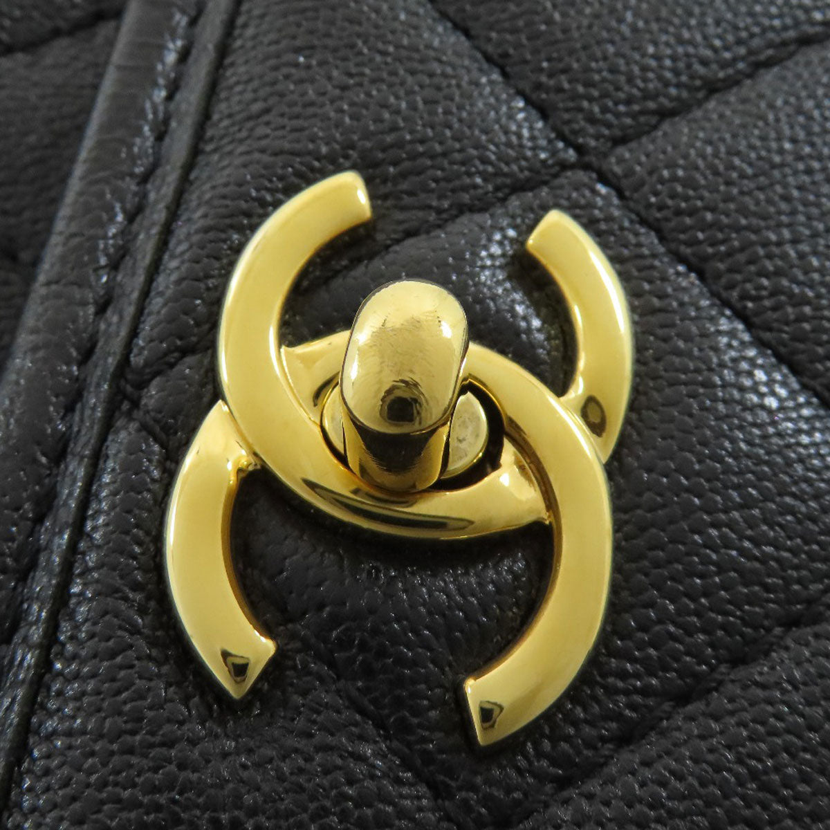 CHANEL Matelasse GoldHardware Shoulder Bag Soft Grained Calfskin Ladies [Used]