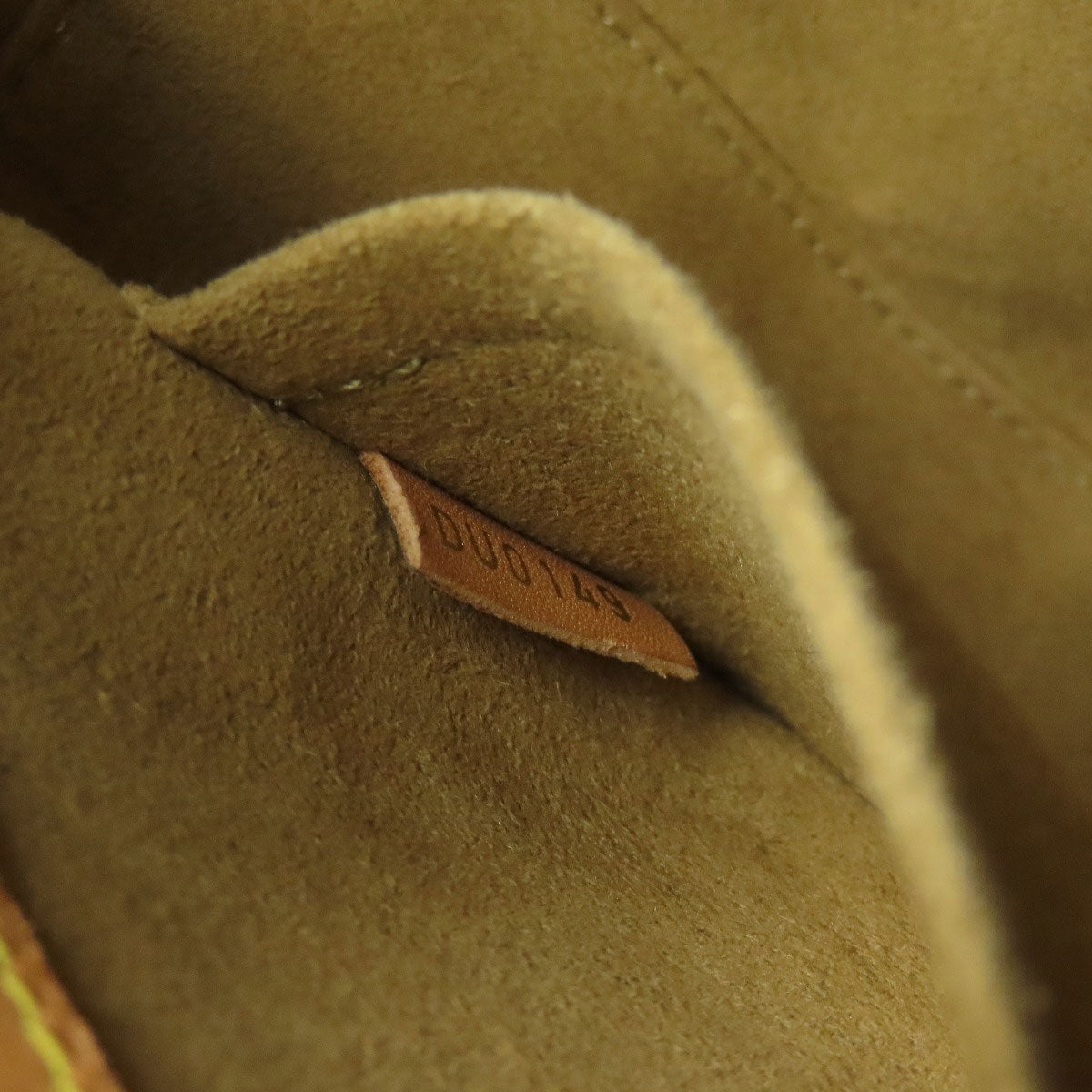 LOUIS VUITTON M45647 Boite Chapeau Souple MM Shoulder Bag Monogram canvas Ladies [Used]