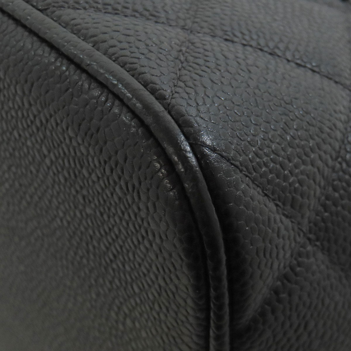 CHANEL Medallion GoldHardware Tote Bag Grained Calfskin Skin Ladies [Used]