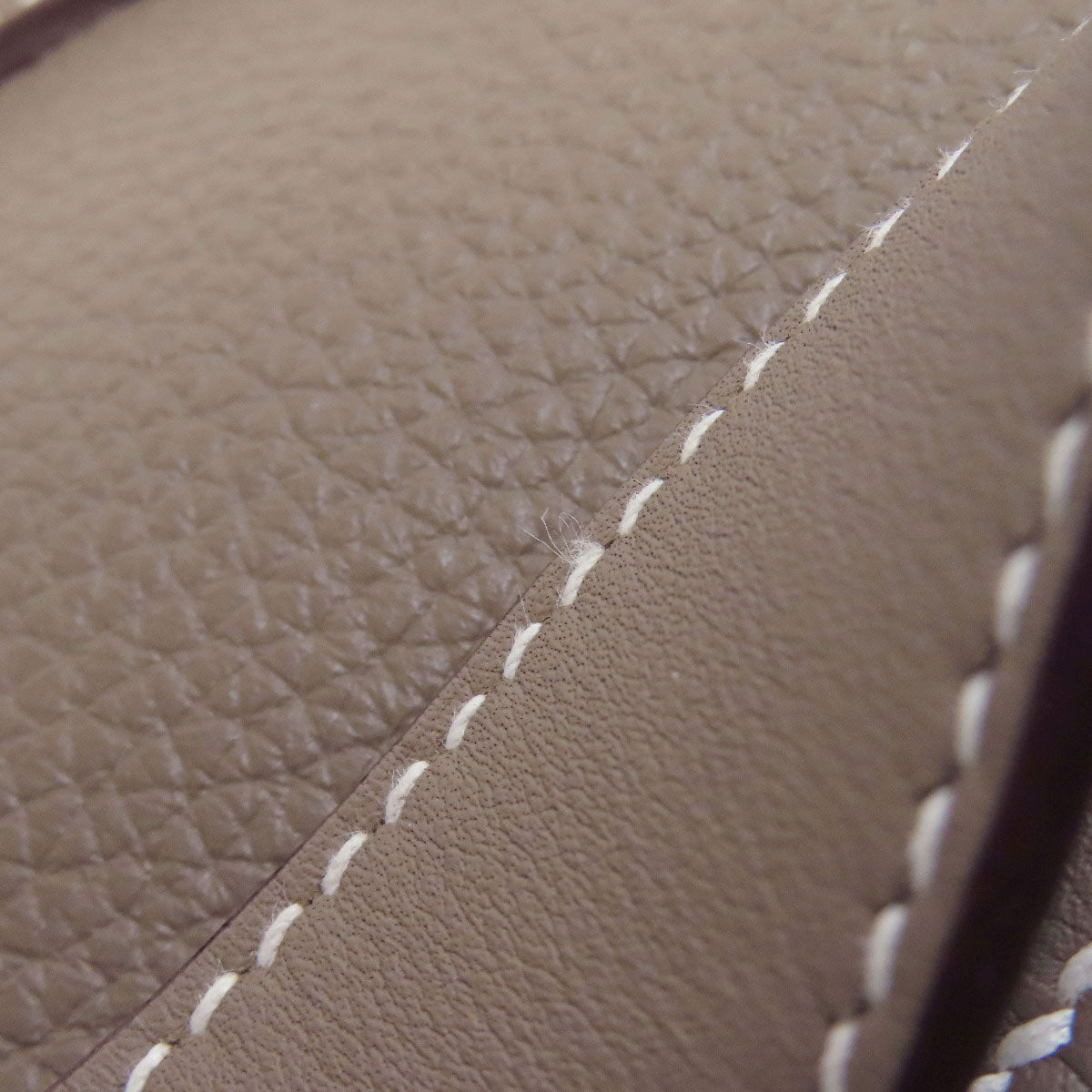 HERMES In the Loop 23 Gold Hardware Handbag Taurillon Clemence Ladies [Used]