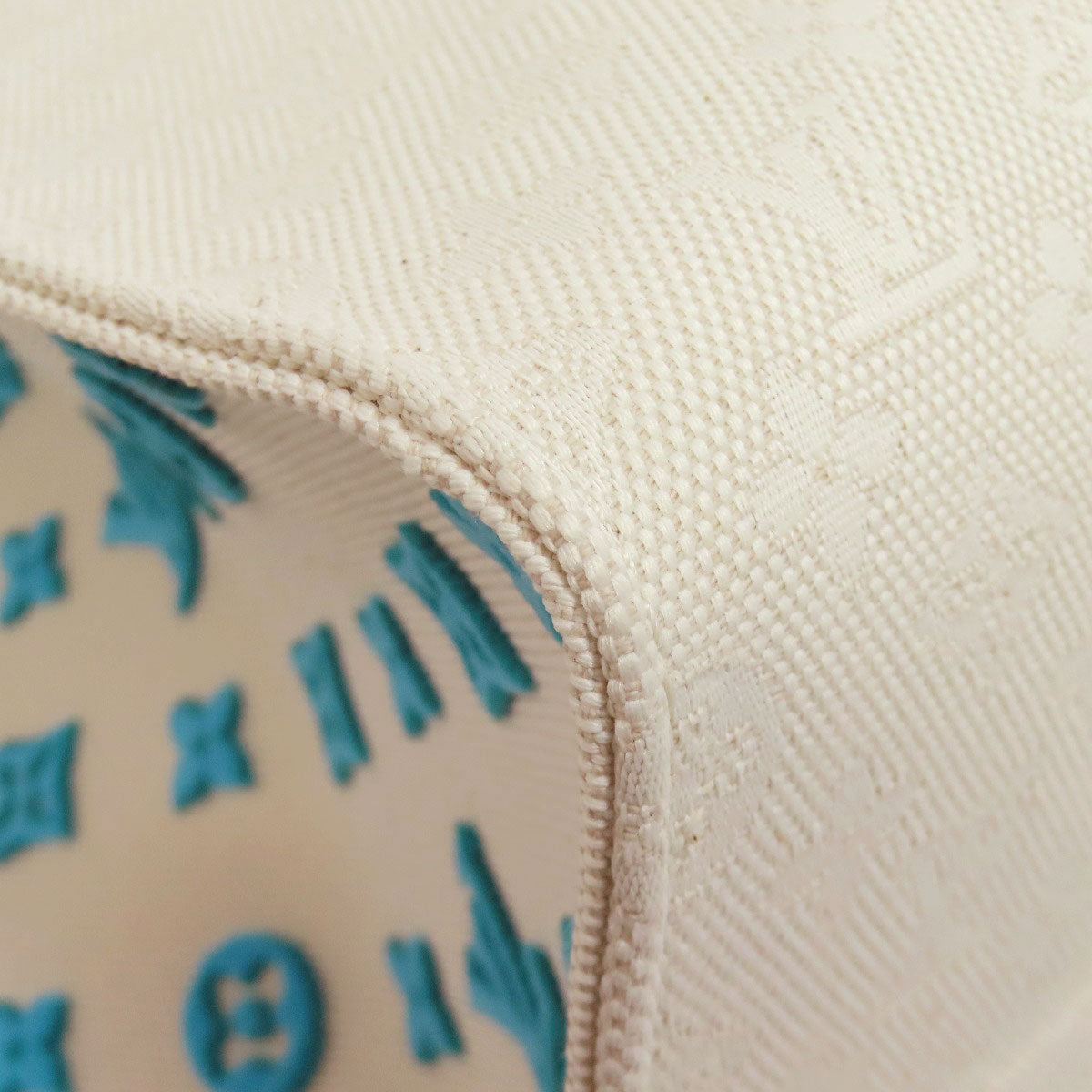 LOUIS VUITTON M20644 On the Go GM Okinawa Limited Tote Bag Canvas Ladies [Used]